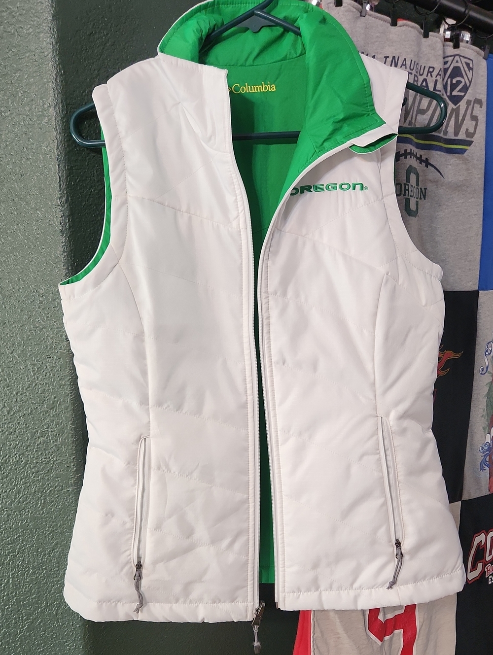 Columbia Oregon Ducks Reversible Puffer Vest